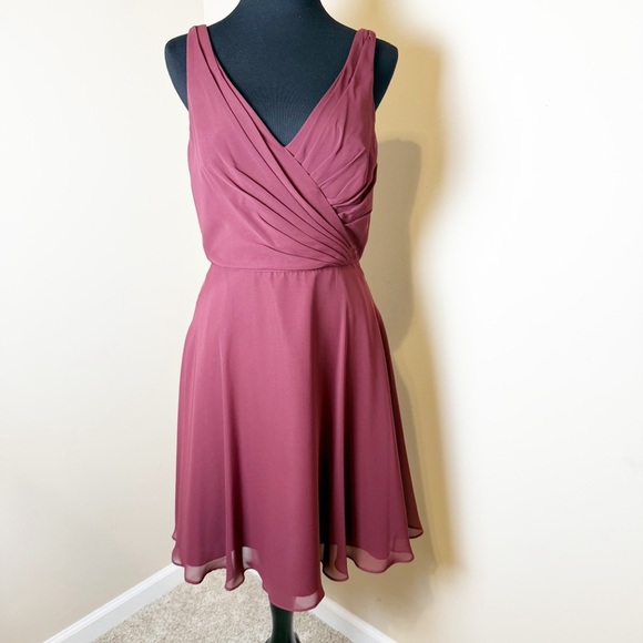 Alfred Angelo Bridesmaid wine color  Gown size 8 - Picture 1 of 11